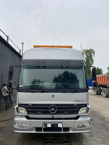 авто вышка продаю: Эвакуатор, Mercedes-Benz, 2005 г., Ломаная — 3