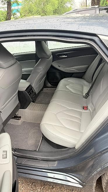crown 2018: Toyota Avalon: 2019 г., 2.5 л, Автомат, Гибрид, Седан — 9