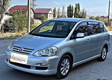Toyota Ipsum: 2005 г., 2.4 л, Автомат, Бензин, Минивэн