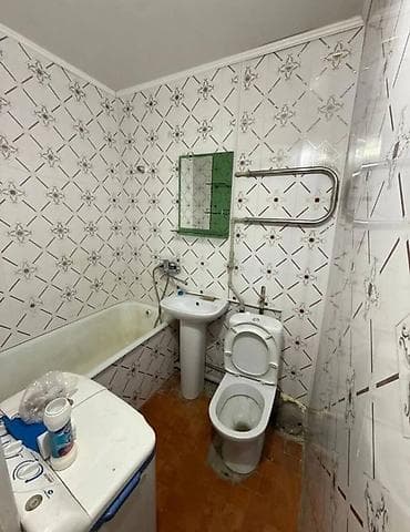 104: 1 комната, 33 м², 104 серия, 1 этаж, Старый ремонт — 5