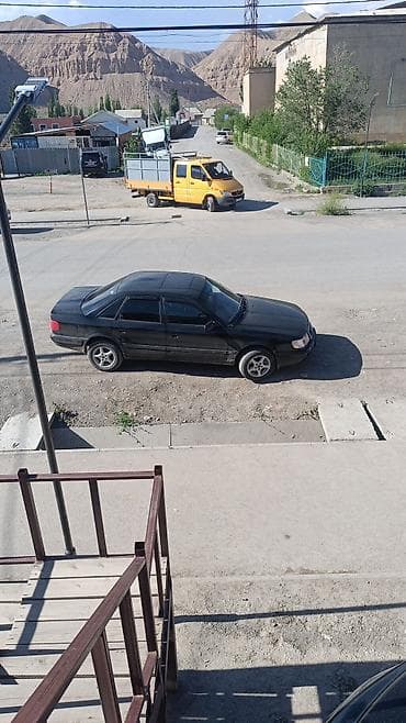 Продажа авто: Audi 100: 1993 г., 2.6 л, Механика, Бензин, Седан — 2