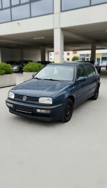 Volkswagen Golf: 1993 г., 1.6 л, Механика, Бензин, Хэтчбэк at lalafo.kg Volkswagen Golf: 1993 г., 1.6 л, Механика, Бензин, Хэтчбэк