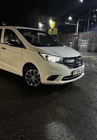 k5 dl3: Changan Auchan A600 EV: 2019 г., Автомат, Электромобиль, Минивэн — 4