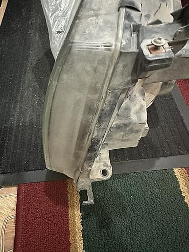 80 b4: Передняя правая фара Toyota Б/у, Оригинал, Япония — 5