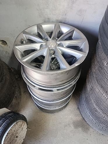 Куйма Дисктер R 16 Hyundai, Комплект, тешиктери - 5, Колдонулган