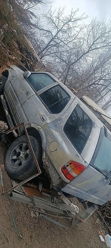 транспорт грузовой: Продам кузов и комплектующие от внедорожника Opel Frontera — 3