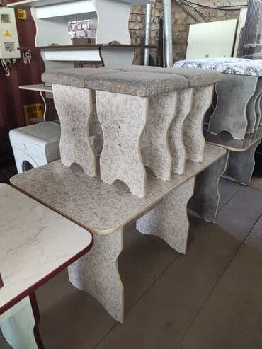 стол и четыре стула: Кухонный стол и стул, Новый — 2