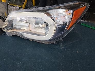 rav4: Передняя левая фара Toyota Б/у — 1