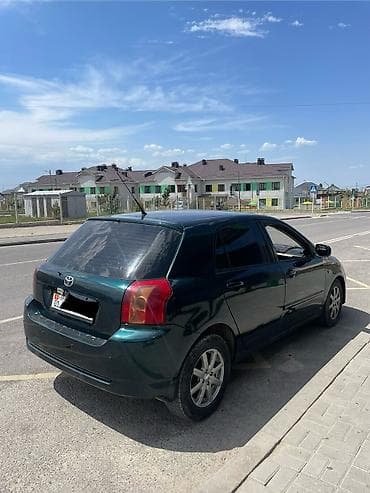 с кочкор авто: Toyota Corolla: 2004 г., 1.6 л, Кол менен иштөөчү, Бензин, Хетчбек — 5