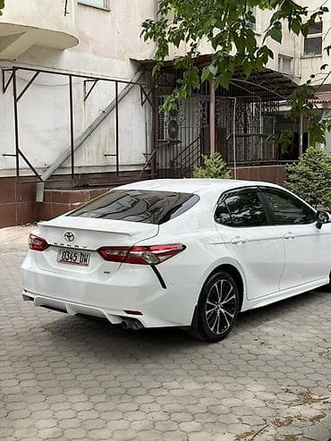 бампер таета виш: Toyota Camry: 2019 г., 2.5 л, Автомат, Бензин, Седан — 4