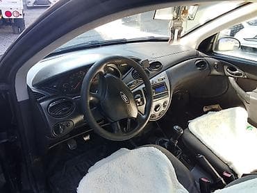Ford Focus: 2003 г., 1.6 л, Механика, Универсал