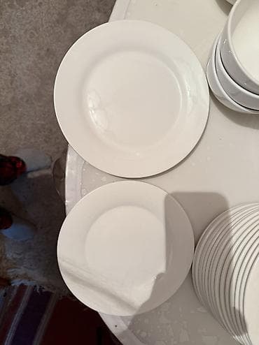 Ремонт и строительство: Продаю посуду(все вместе), в отличном состоянии Тарелки маленькие 17шт — 9