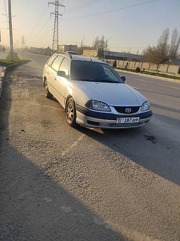 prius 2012: Toyota Avensis: 2001 г., 1.8 л, Механика, Бензин, Универсал — 3