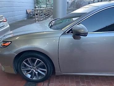 срочно продаю лексус: Lexus ES: 2017 г., 2.5 л, Автомат, Гибрид, Седан — 4