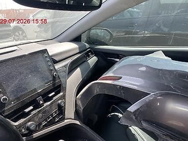 5: Toyota Camry: 2021 г., 2.5 л, Автомат, Гибрид, Седан — 8