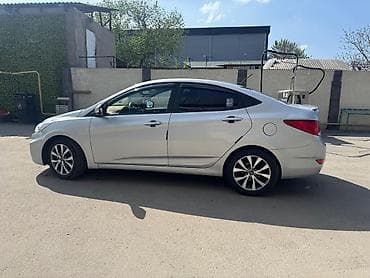 дешевые машина: Hyundai Accent: 2017 г., 1.6 л, Автомат, Бензин, Седан — 4