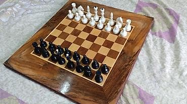 Шлемы: Продаю шахматы. Шахматы качественные, старых годов выпуска, доска — 2