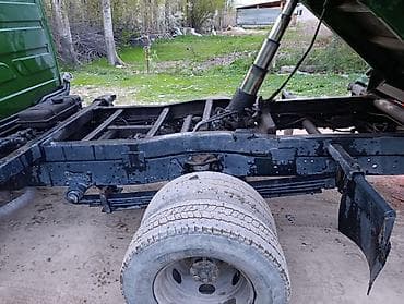 мерс гигант и: Mercedes-Benz : 1991 г., 4 л, Ручные — 5