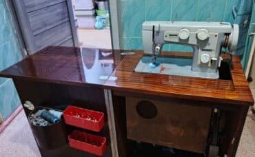 жумшак эмеректер: Продаю швейную машинку (курак төшөк үчүн ваты,жүн,паралон,курак — 1