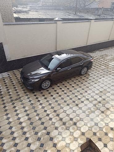 volvo volva: Toyota Camry: 2018 г., Автомат, Гибрид, Седан — 8
