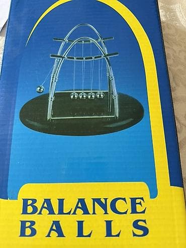 вечный двигатель: Балансирующие шары (Newton’s Cradle) — настольный маятник с — 1
