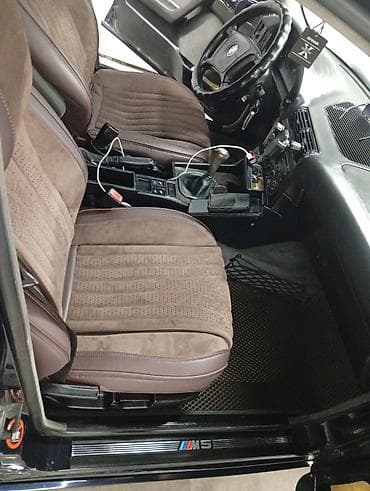 BMW 520: 1995 г., 2 л, Механика, Бензин, Универсал — 9