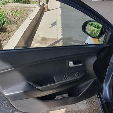 авто kia: Kia Rio: 2015 г., 1.4 л, Автомат, Бензин, Седан — 6