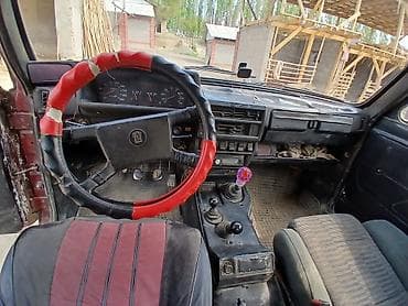 205 70 15 с: ВАЗ (ЛАДА) 2121 (4x4): 1994 г., 1.7 л, Ручные, Бензин, Внедорожник — 3