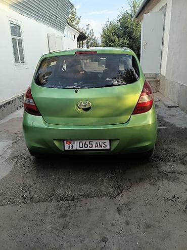 Hyundai i20: 2010 г., 1.4 л, Автомат, Бензин, Хэтчбэк — 4