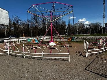 4 pot: Заборы металлические, 2 вида. Есть тяжелый забор с Толстого металла — 7