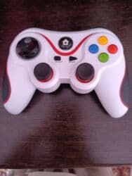 Геймпад подключается через блютуз, есть коробка только нету подставки at lalafo.kg Геймпад подключается через блютуз, есть коробка только нету подставки