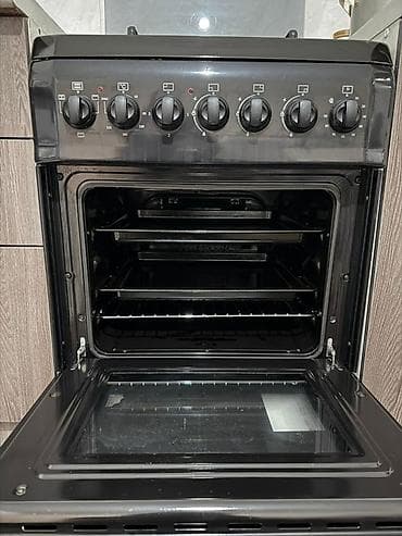 Электрическая плита с духовкой и конфорками - Тип: напольная плита с