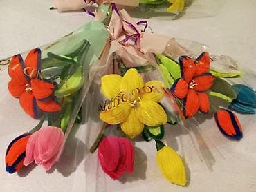 букет из леденцов: Яркие мини-букеты из декоративных цветов ручной работы.Заказ на один — 2