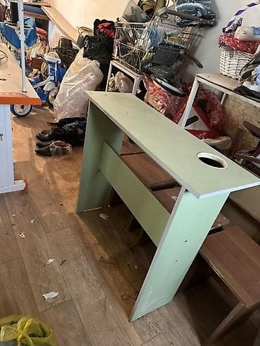 Үй жана бакча: Кеңсе үчүн үстөл, Жөндөлбөй турган, түсү - Жашыл, Тик бурчтуу, ЛДСП — 1