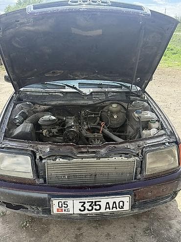 салон б4: Audi 100: 1991 г., Механика, Бензин, Седан — 1