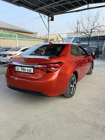 обмен на авто с доплатой: Toyota Corolla: 2017 г., 1.8 л, Автомат, Гибрид, Седан — 4