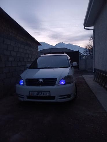 windom 2003: Toyota Ipsum: 2001 г., 2.4 л, Автомат, Минивэн — 1