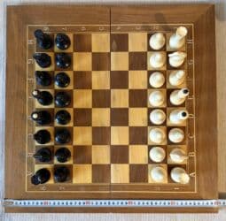 курсы шахмат бишкек: Шахматы советские! Полный комплект. Доска дерево, в отличном — 2