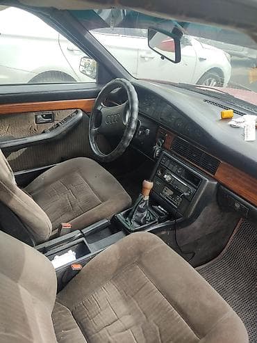16 lt: Audi 100: 1991 г., 2 л, Бензин, Седан — 8