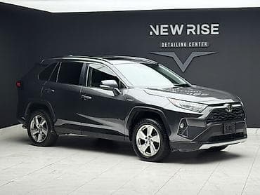 Toyota RAV4: 2019 г., 2.5 л, Автомат, Гибрид, Кроссовер
