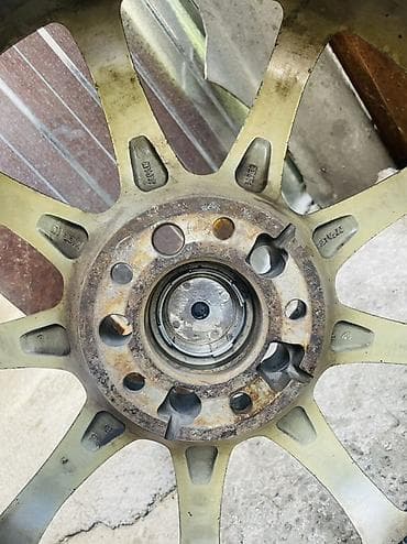 арзан ал: Дөңгөлөктөр монтажда 215 / 45 / R 18, Жай, Колдонулган, Комплект, Жеңил унаалар, Куйма, тешиктери - 5 — 7