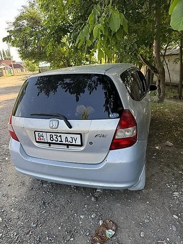 Унаа сатуу: Honda Fit: 2003 г., 1.3 л, Вариатор, Бензин, Хетчбек — 3