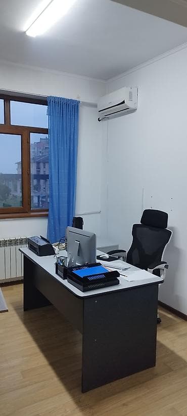 восточный квартал: Срочно сдаю офис! Район восточного автовокзала. офис по Осмонкула. НЕ — 6