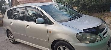 Toyota Ipsum: 2001 г., 2.4 л, Автомат, Бензин, Минивэн at lalafo.kg Toyota Ipsum: 2001 г., 2.4 л, Автомат, Бензин, Минивэн