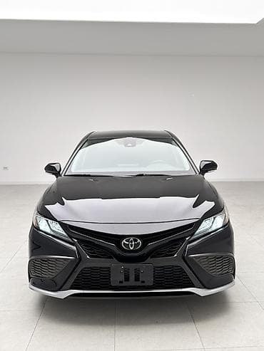 Toyota Camry: 2022 г., 2.5 л, Автомат, Бензин, Седан — 5