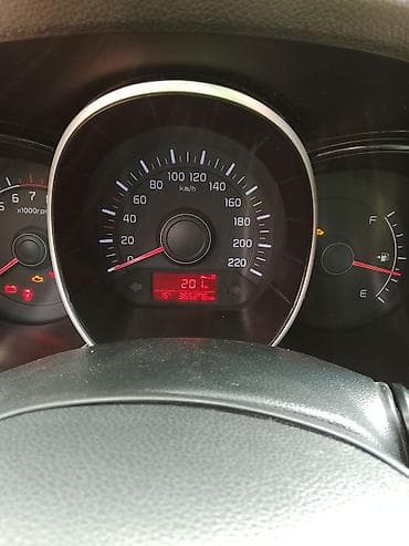 Унаа сатуу: Kia Rio: 2016 г., 1.6 л, Кол менен иштөөчү, Бензин, Седан — 7