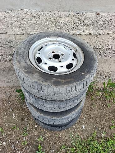Колеса в сборе 185 / 70 / R 14, Зимняя шипованная, Б/у, Комплект, Легковые, Железные, отверстий - 4