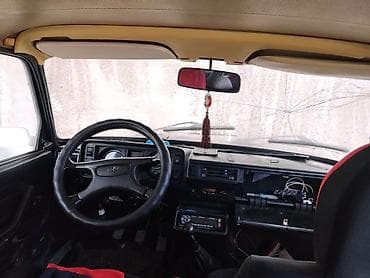 ваш 2107: ВАЗ (ЛАДА) 2105: 1985 г., 1.3 л, Бензин, Седан — 4