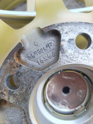 продаю титан диск на ниву: Литые Диски R 16 Комплект, отверстий - 5, Б/у — 14