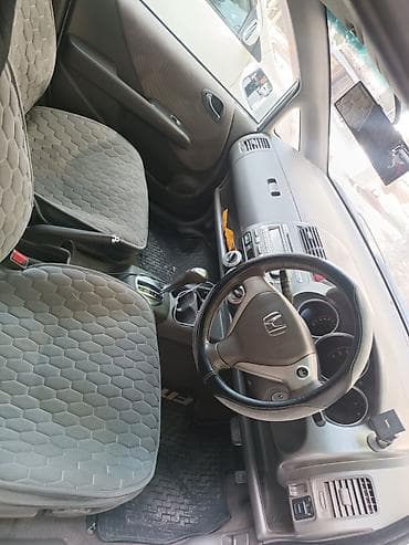 фит юбки: Honda Fit: 2004 г., 1.5 л, Автомат, Бензин, Хэтчбэк — 5